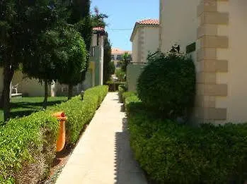 Thalassaki Holiday Village Hotel *